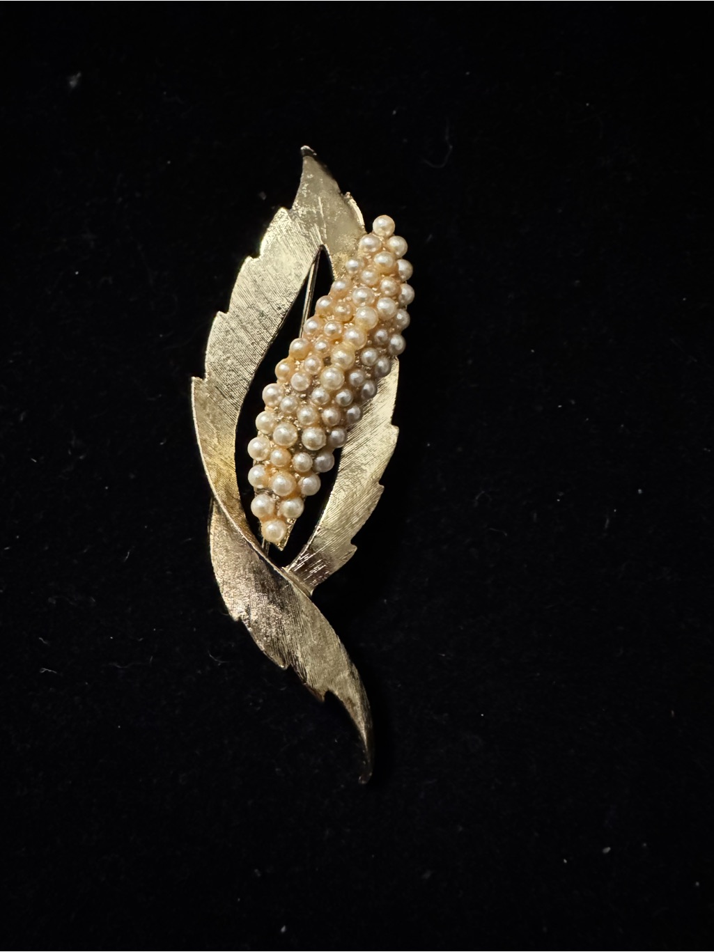 Vintage Corocraft Brooch Gold Tone Leaf Design With Cluster Of Faux Pearls